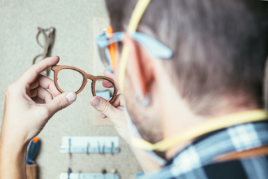 Monteur-vendeur / Monteuse-vendeuse en optique-lunetterie