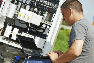 installateur / installatrice en télécoms