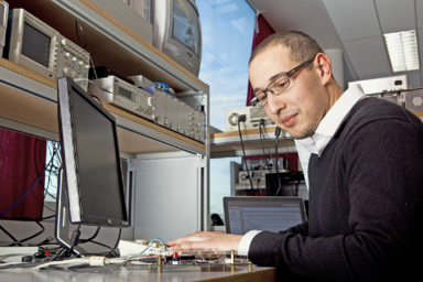 informaticien industriel / informaticienne industrielle