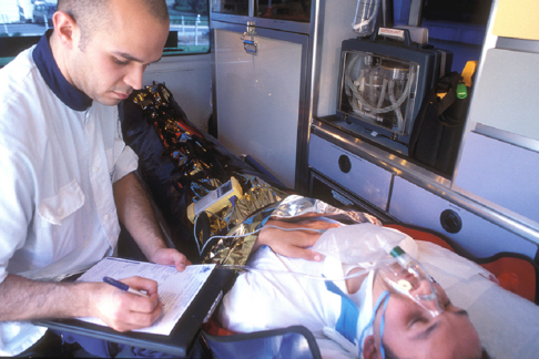 Ambulancier / Ambulancière