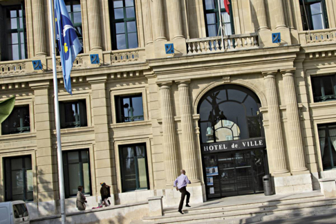 Travailler dans la fonction publique : formations, concours, métiers...